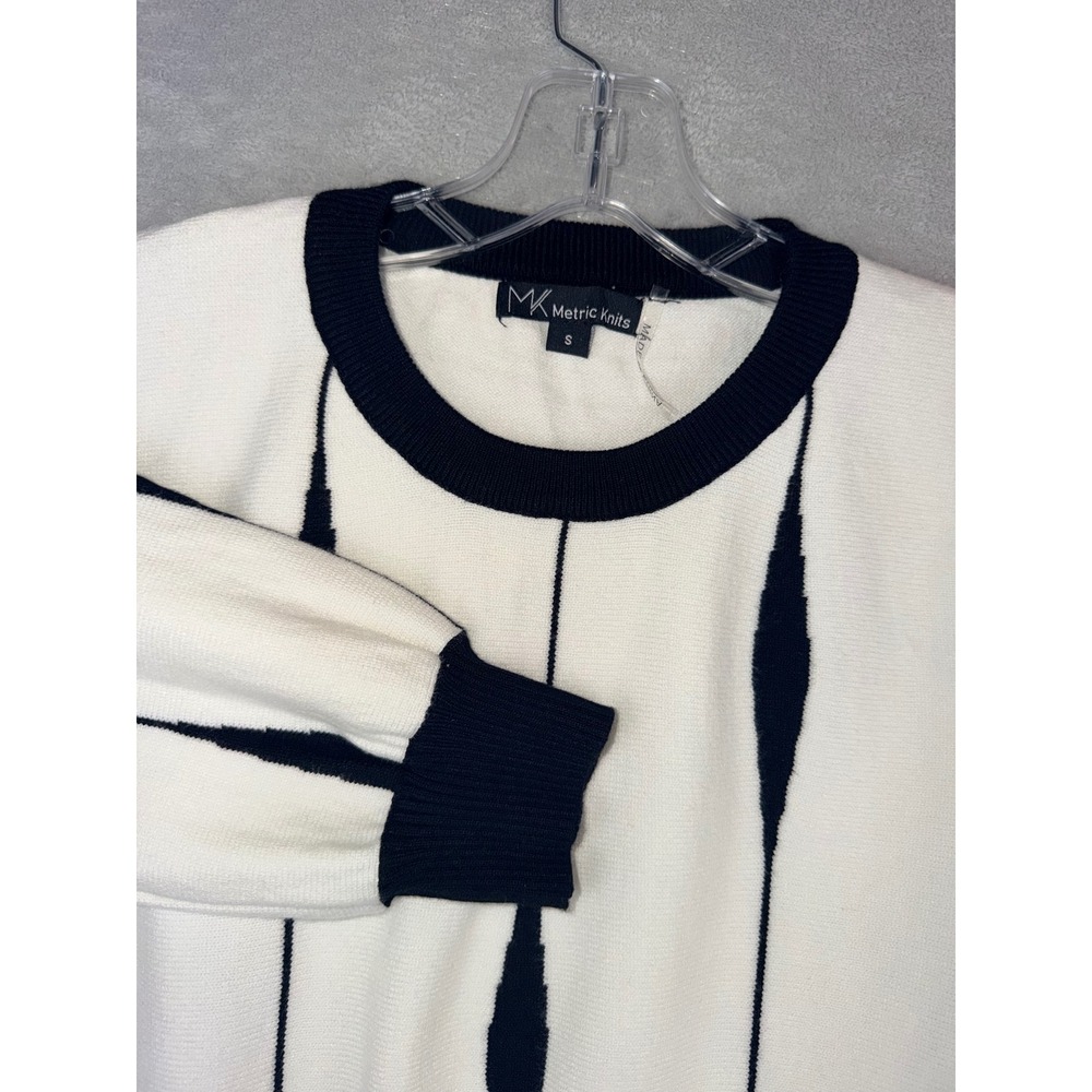Metric Knits Womens Small Black White Geometric Crewneck Viscose Blend Sweater